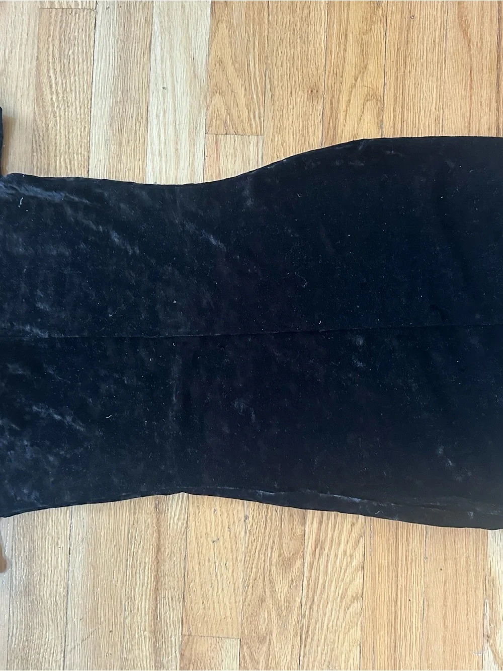 Design Lab Lord & Taylor Black Velvet Off-Shoulder Mini